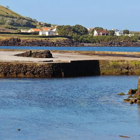 Nyaraló Rib's House Praia da Vitória